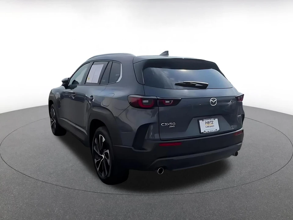 2025 Mazda CX-50 - Image 13 of 31