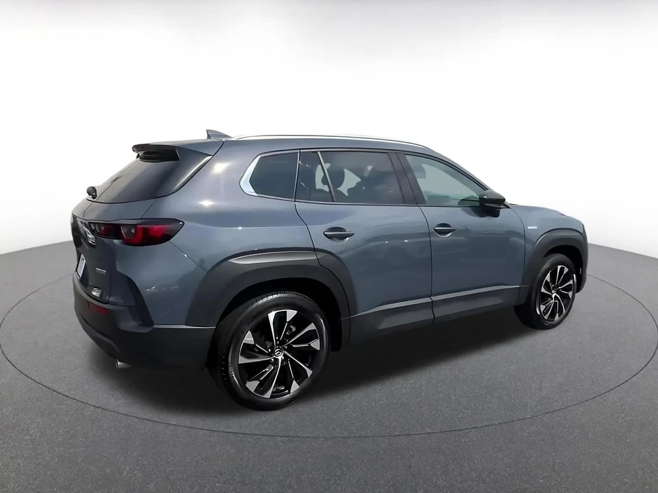 2025 Mazda CX-50 - Image 17 of 31