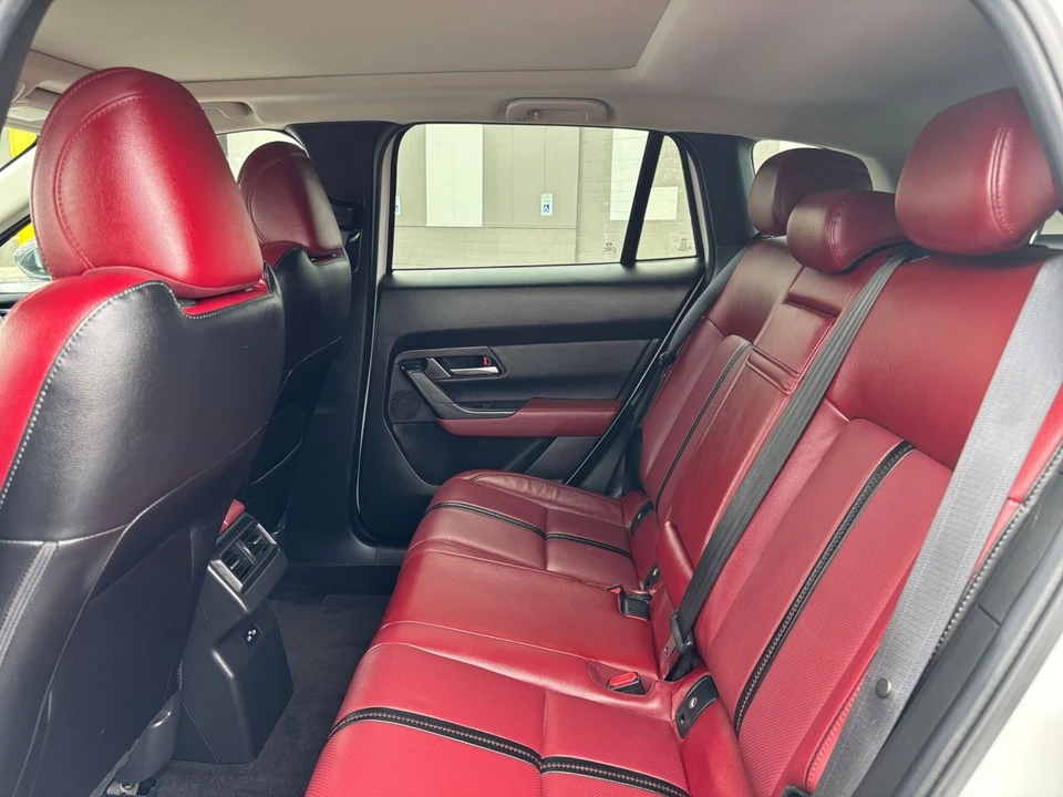 2025 Mazda CX-50 - Image 29 of 31