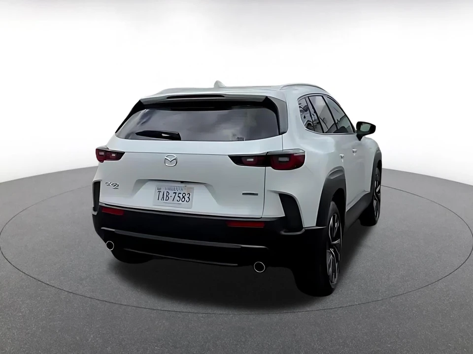 2025 Mazda CX-50 - Image 13 of 31