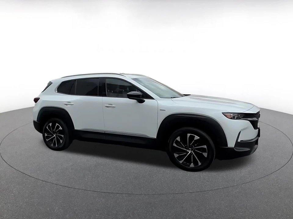 2025 Mazda CX-50 - Image 2 of 31