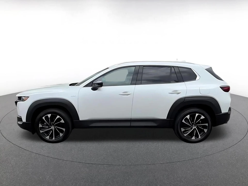 2025 Mazda CX-50 - Image 11 of 31