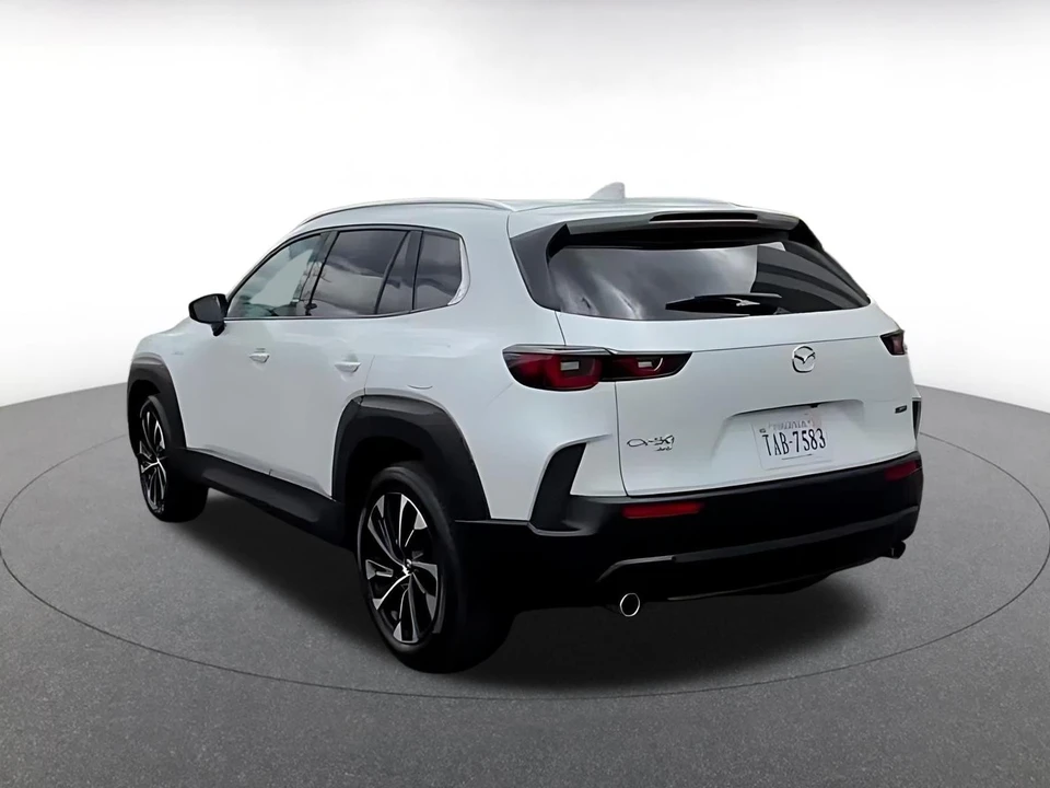 2025 Mazda CX-50 - Image 11 of 31