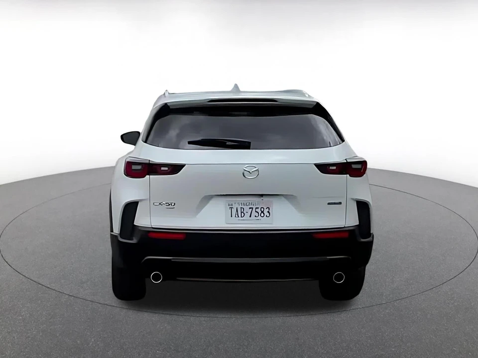 2025 Mazda CX-50 - Image 14 of 31