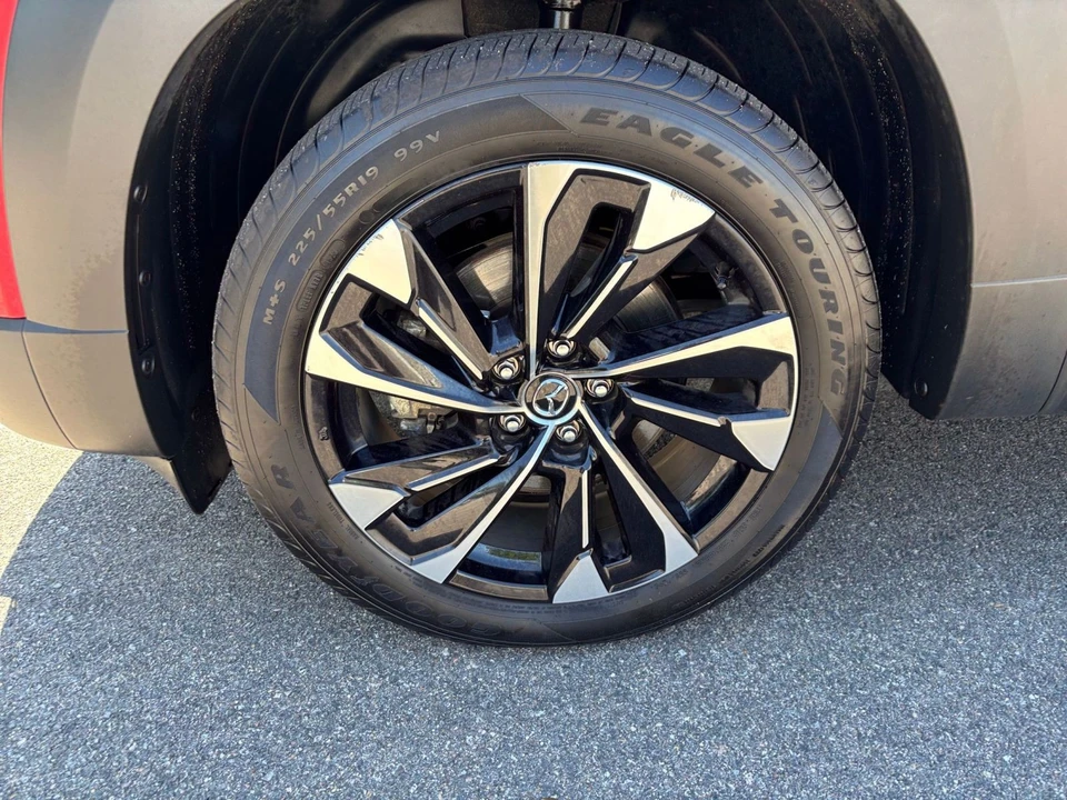 2025 Mazda CX-50 - Image 30 of 31