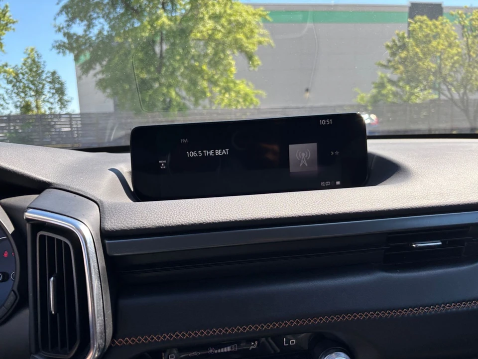 2025 Mazda CX-50 - Image 19 of 31
