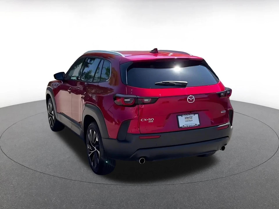 2025 Mazda CX-50 - Image 11 of 31