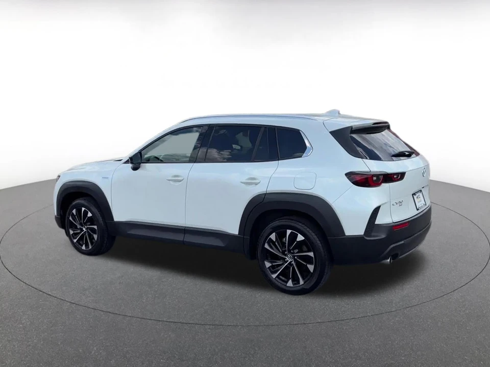 2025 Mazda CX-50 - Image 12 of 31