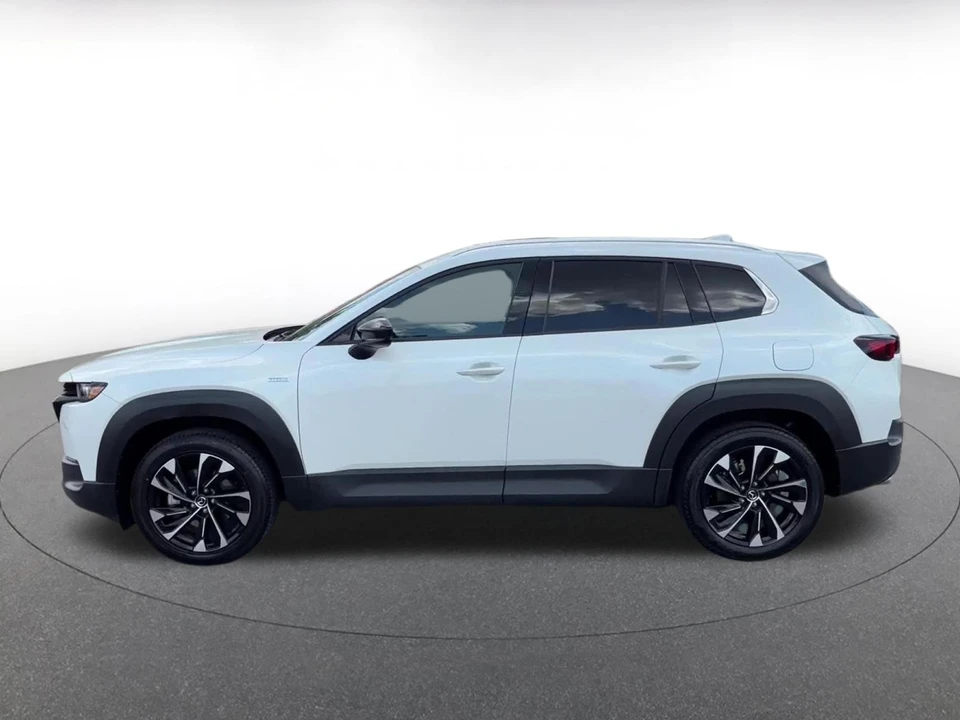 2025 Mazda CX-50 - Image 11 of 31