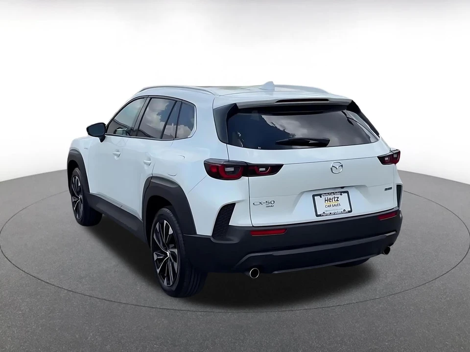 2025 Mazda CX-50 - Image 9 of 31