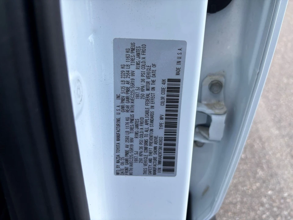 2025 Mazda CX-50 - Image 26 of 31