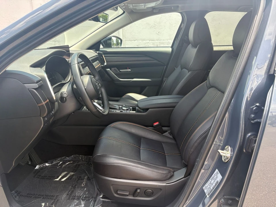 2025 Mazda CX-50 - Image 30 of 31