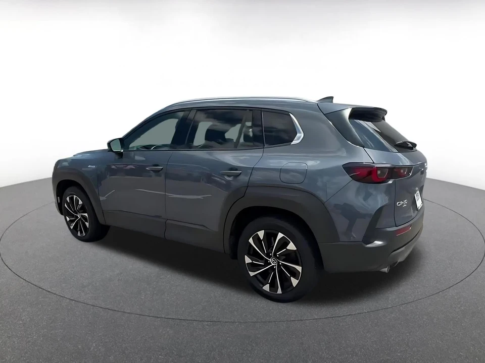 2025 Mazda CX-50 - Image 12 of 31