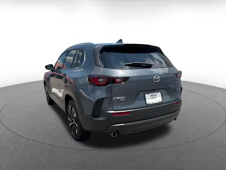 2025 Mazda CX-50 - Image 13 of 31