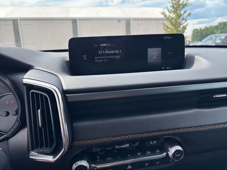 2025 Mazda CX-50 - Image 23 of 31