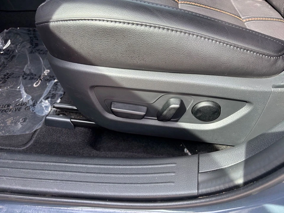 2025 Mazda CX-50 - Image 25 of 31