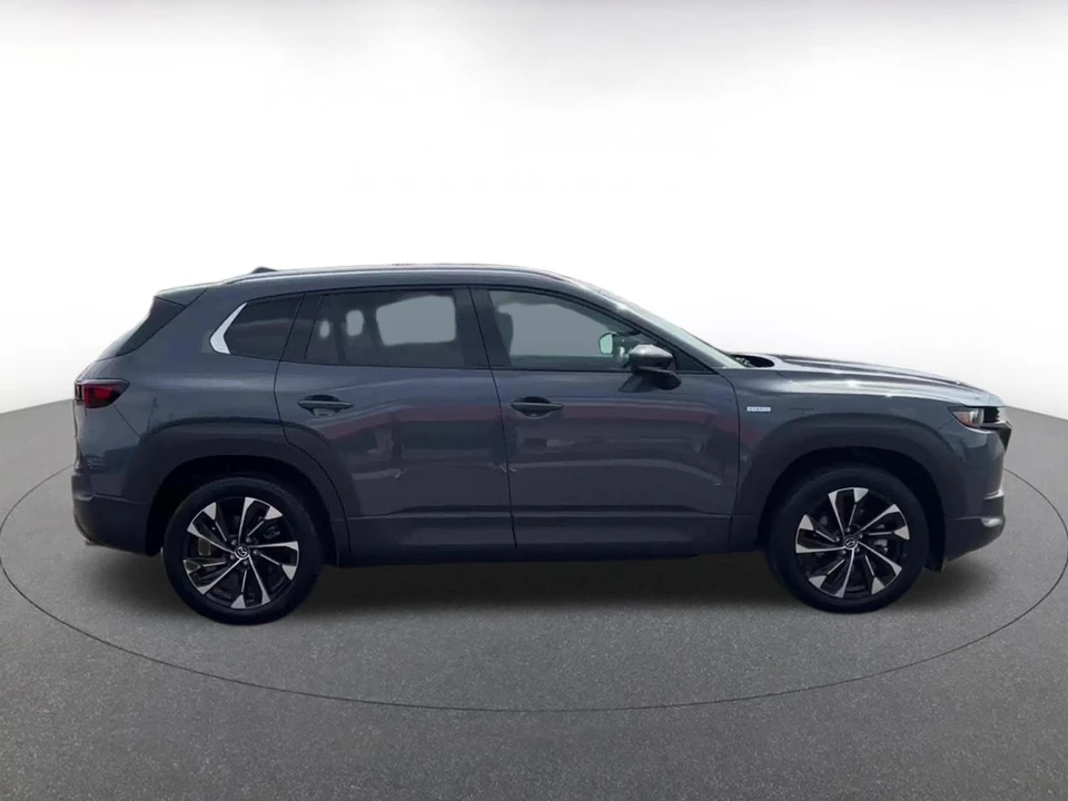 2025 Mazda CX-50 - Image 18 of 31