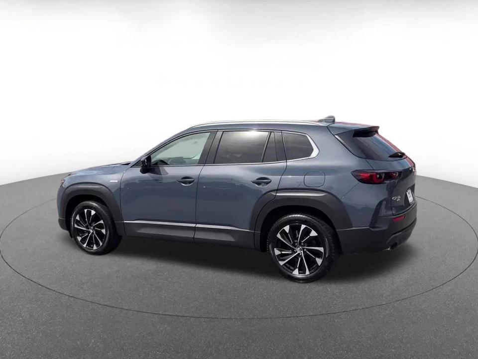 2025 Mazda CX-50 - Image 9 of 31