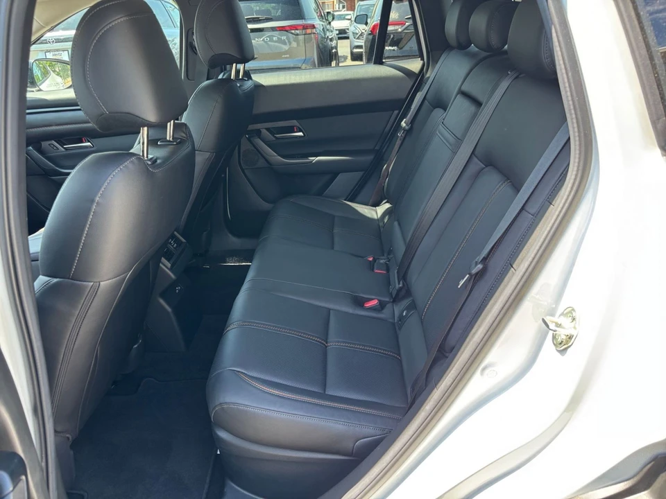 2025 Mazda CX-50 - Image 29 of 31