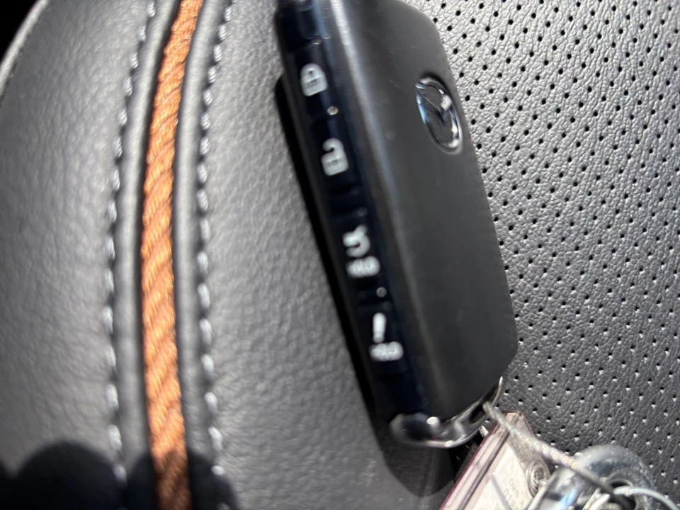 2025 Mazda CX-50 - Image 23 of 31