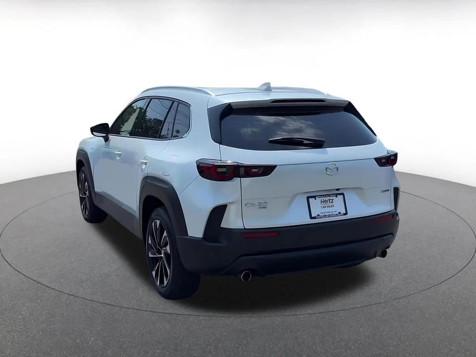 2025 Mazda CX-50 - Image 13 of 31