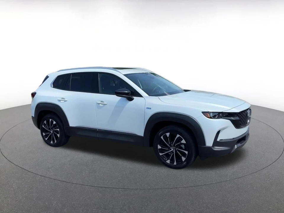 2025 Mazda CX-50 - Image 2 of 31