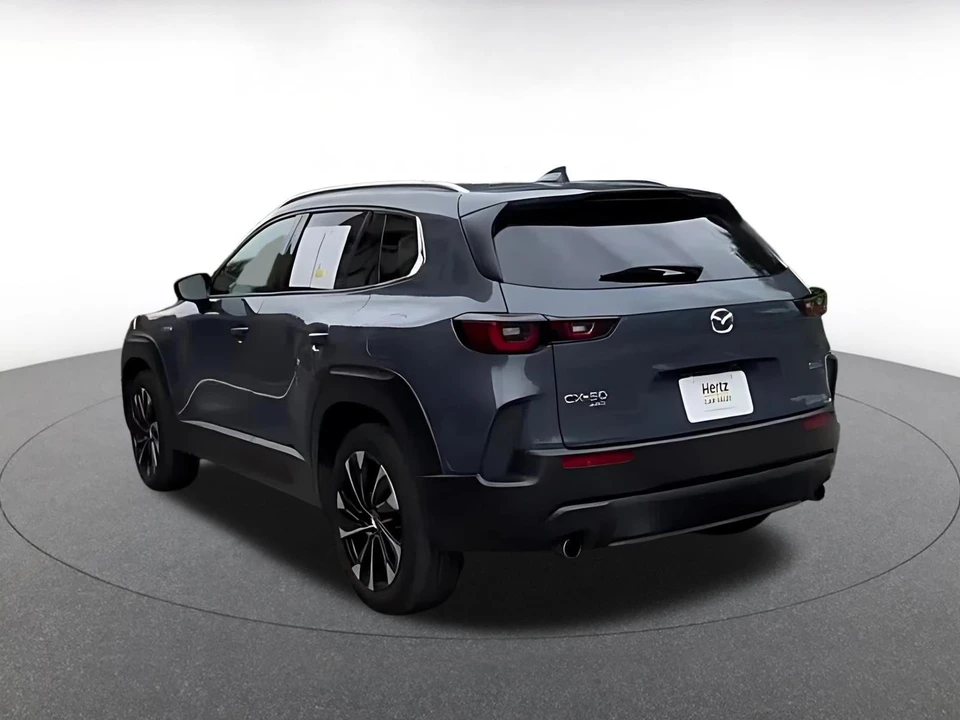 2025 Mazda CX-50 - Image 8 of 31