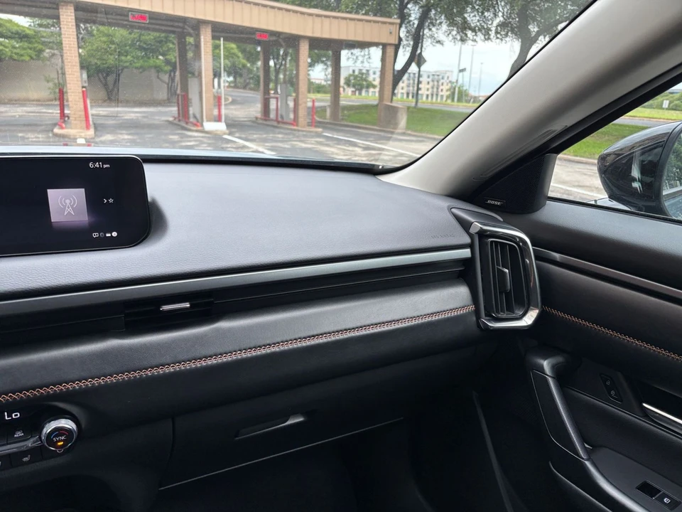 2025 Mazda CX-50 - Image 28 of 31