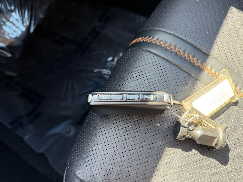 2025 Mazda CX-50 - Image 24 of 31