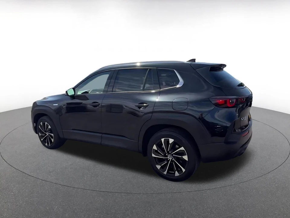 2025 Mazda CX-50 - Image 12 of 31