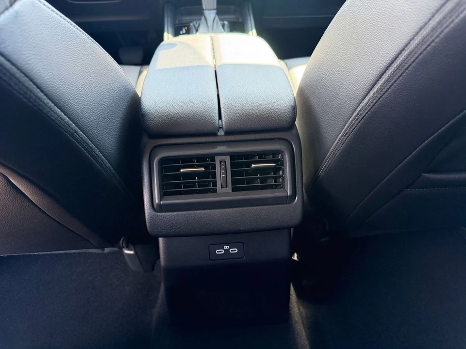 2025 Mazda CX-50 - Image 27 of 31