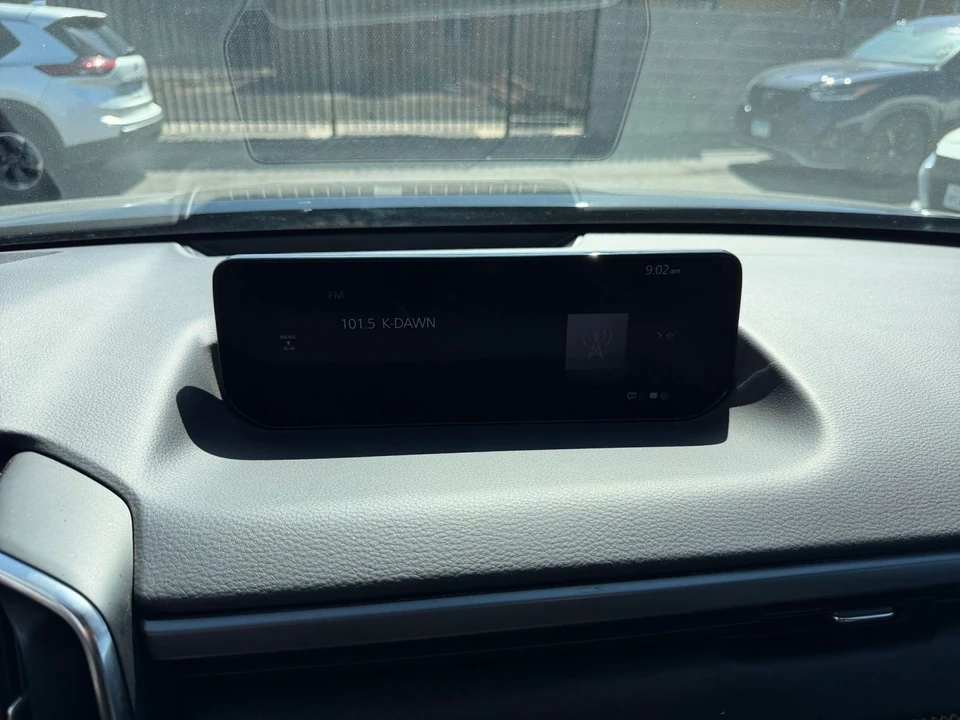 2025 Mazda CX-50 - Image 23 of 31