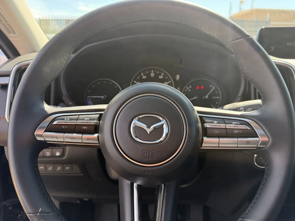 2025 Mazda CX-50 - Image 27 of 31