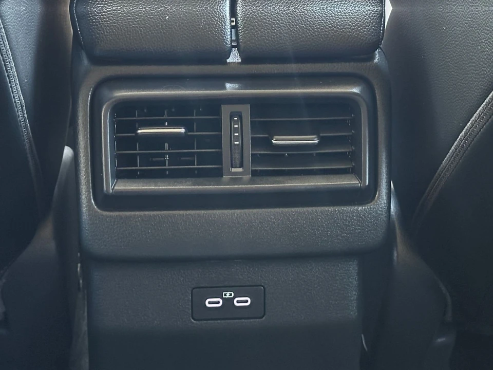 2025 Mazda CX-50 - Image 22 of 31