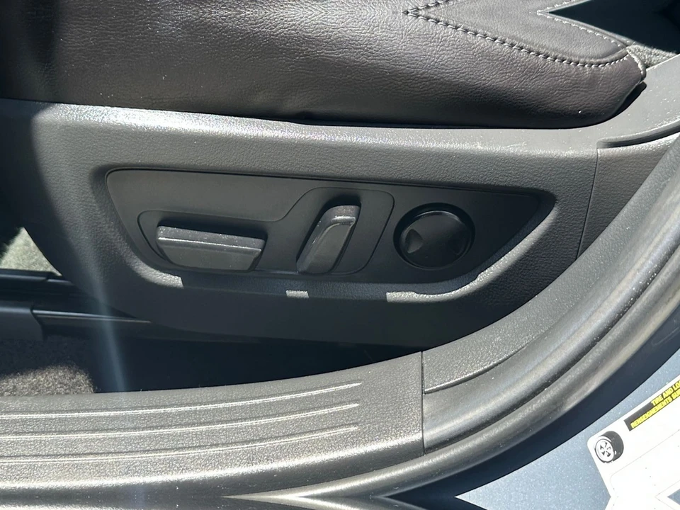 2025 Mazda CX-50 - Image 20 of 31