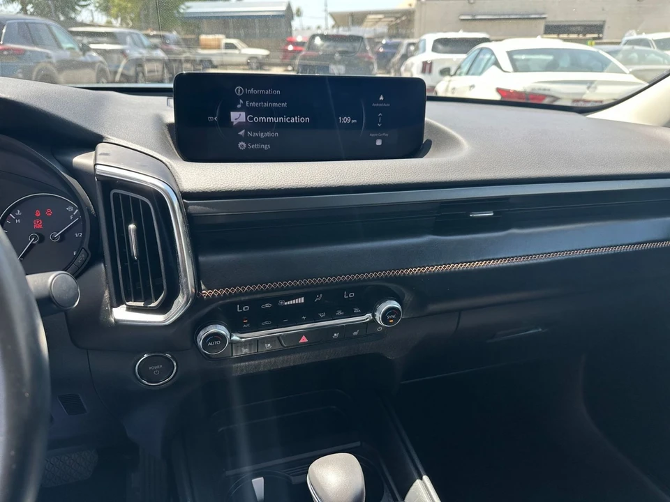 2025 Mazda CX-50 - Image 18 of 31