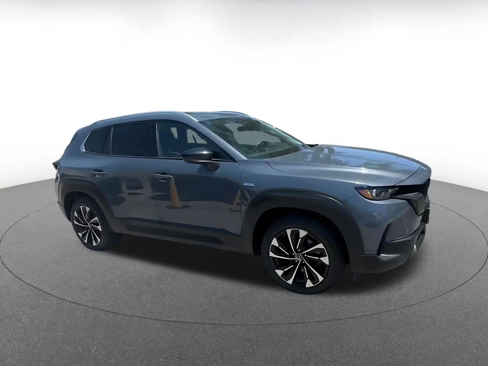 2025 Mazda CX-50 - Image 2 of 31
