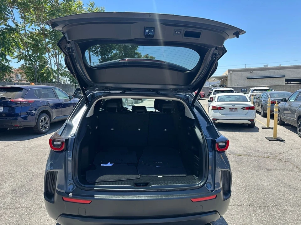2025 Mazda CX-50 - Image 30 of 31