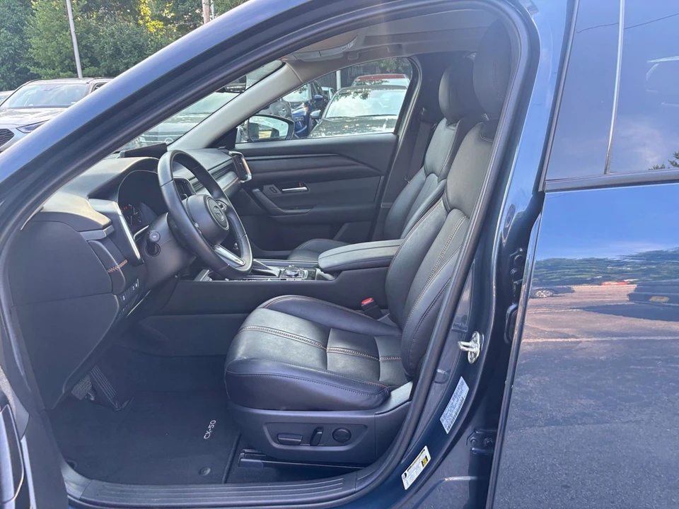 2025 Mazda CX-50 - Image 30 of 31