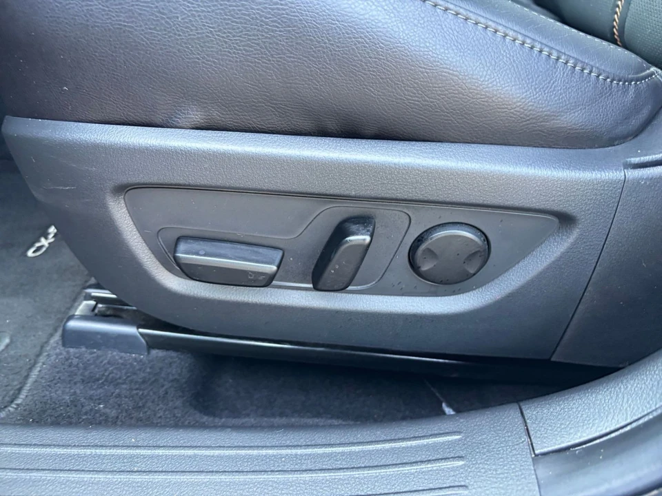 2025 Mazda CX-50 - Image 24 of 31