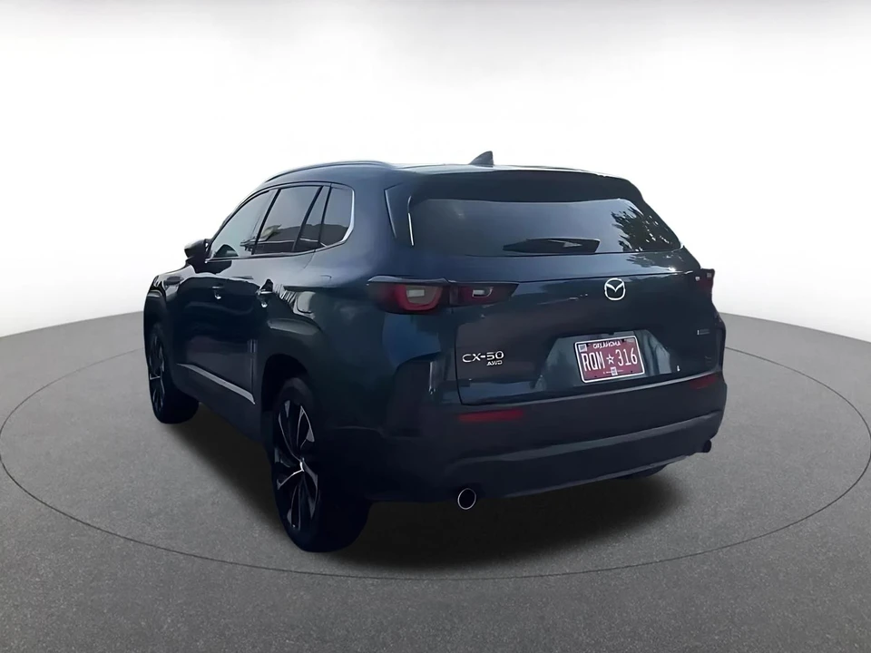 2025 Mazda CX-50 - Image 13 of 31