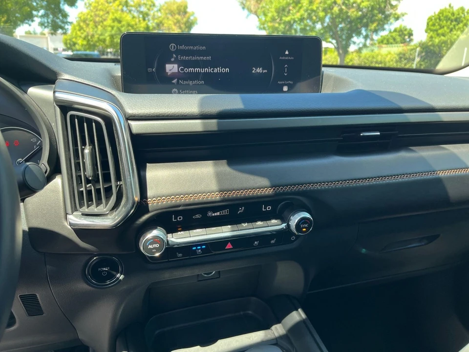 2025 Mazda CX-50 - Image 19 of 31