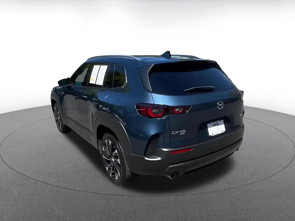 2025 Mazda CX-50 - Image 13 of 31