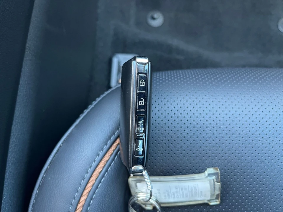 2025 Mazda CX-50 - Image 24 of 31