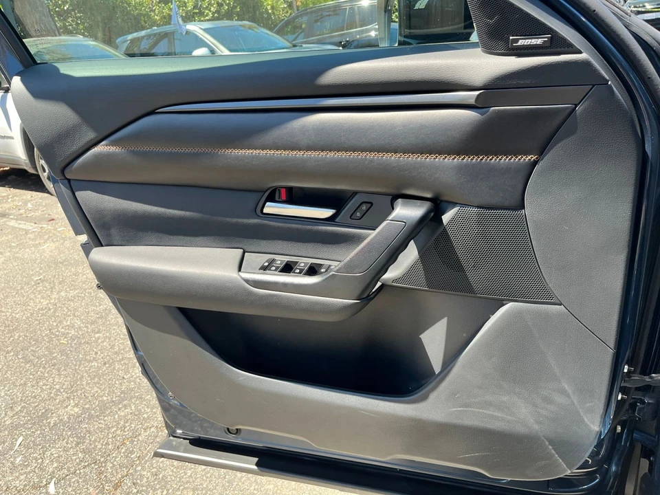 2025 Mazda CX-50 - Image 20 of 31