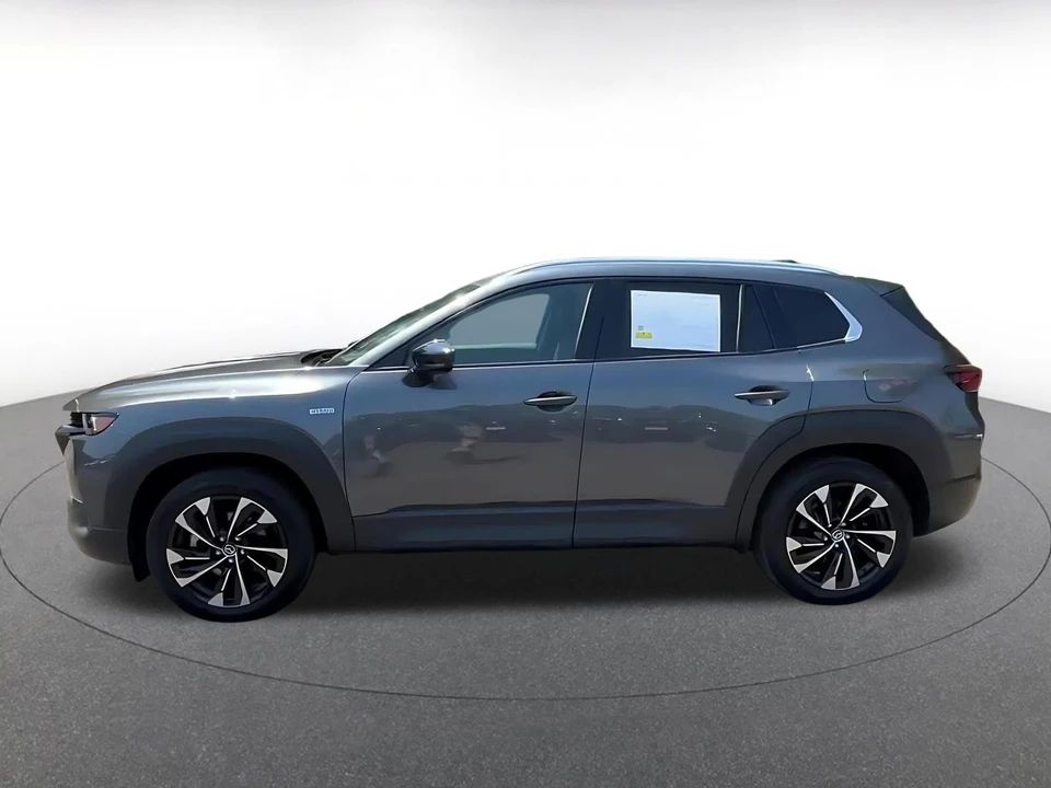 2025 Mazda CX-50 - Image 11 of 31