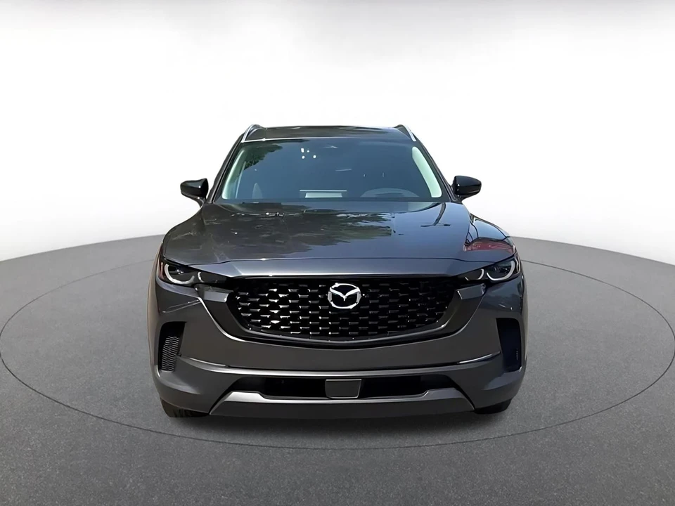 2025 Mazda CX-50 - Image 4 of 31