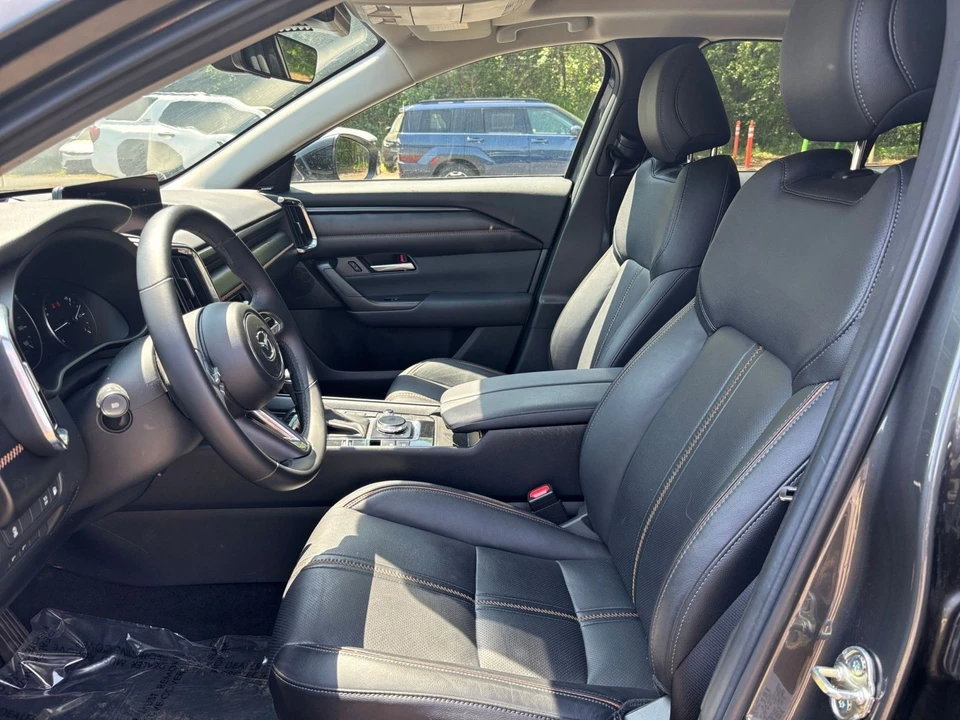 2025 Mazda CX-50 - Image 22 of 31