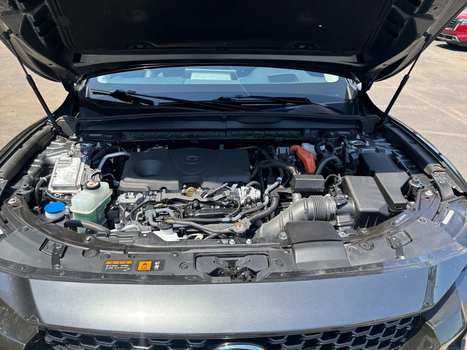 2025 Mazda CX-50 - Image 28 of 31