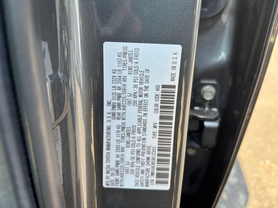 2025 Mazda CX-50 - Image 25 of 31